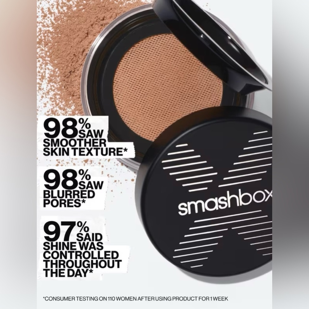 Smashbox Skin Balancing Setting Powder in Translucent Medium - Picture 4 of 6